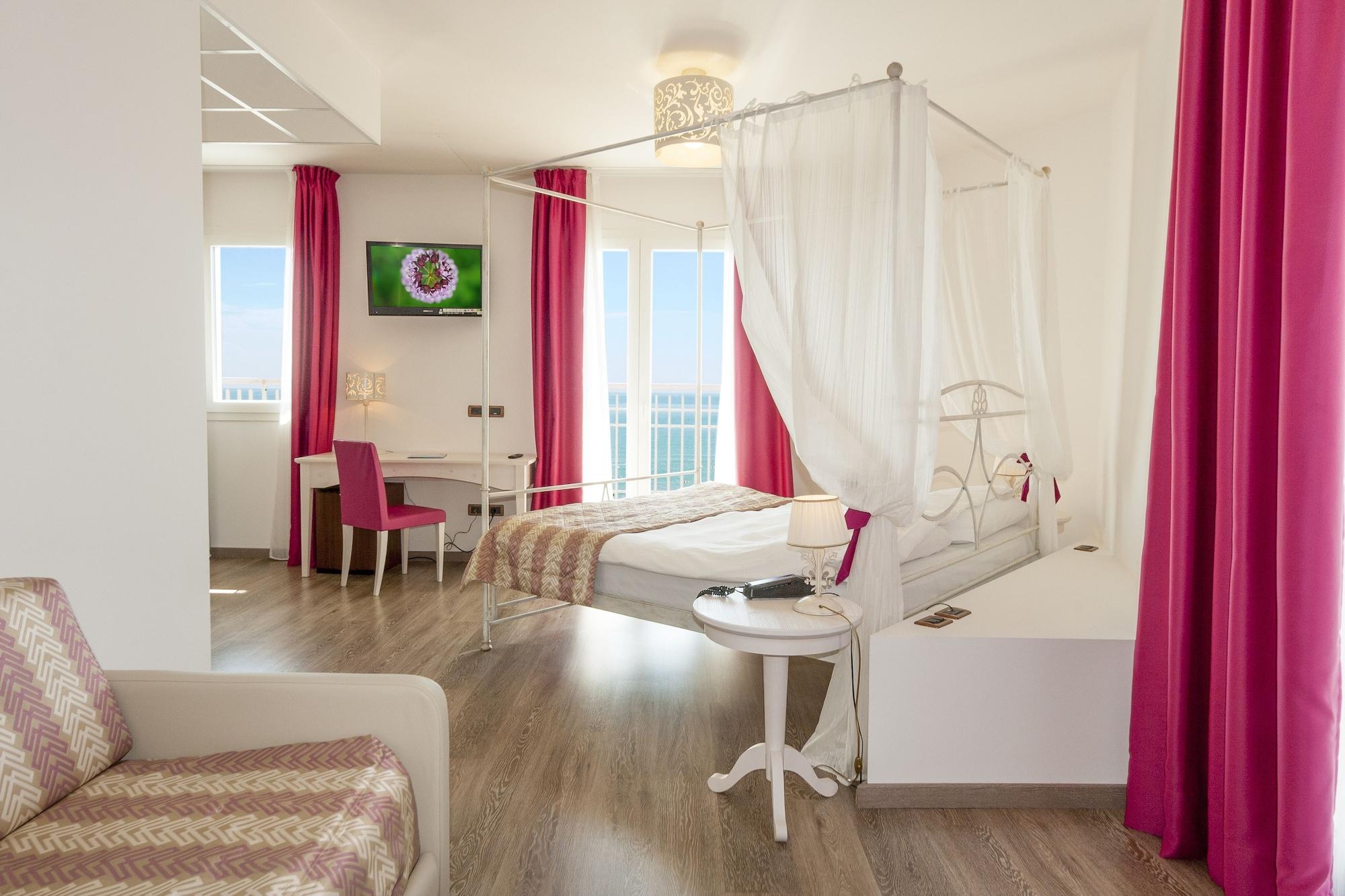 Regent'S Hotel ليدو دي يسولو المظهر الخارجي الصورة