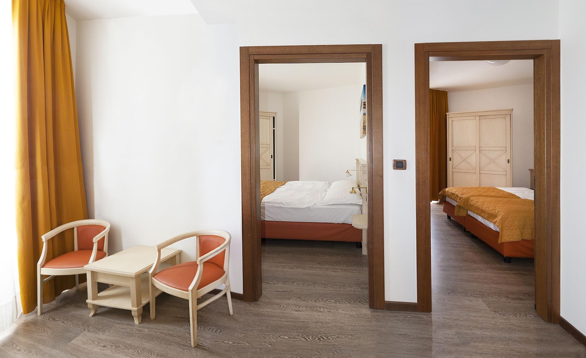 Regent'S Hotel ليدو دي يسولو المظهر الخارجي الصورة