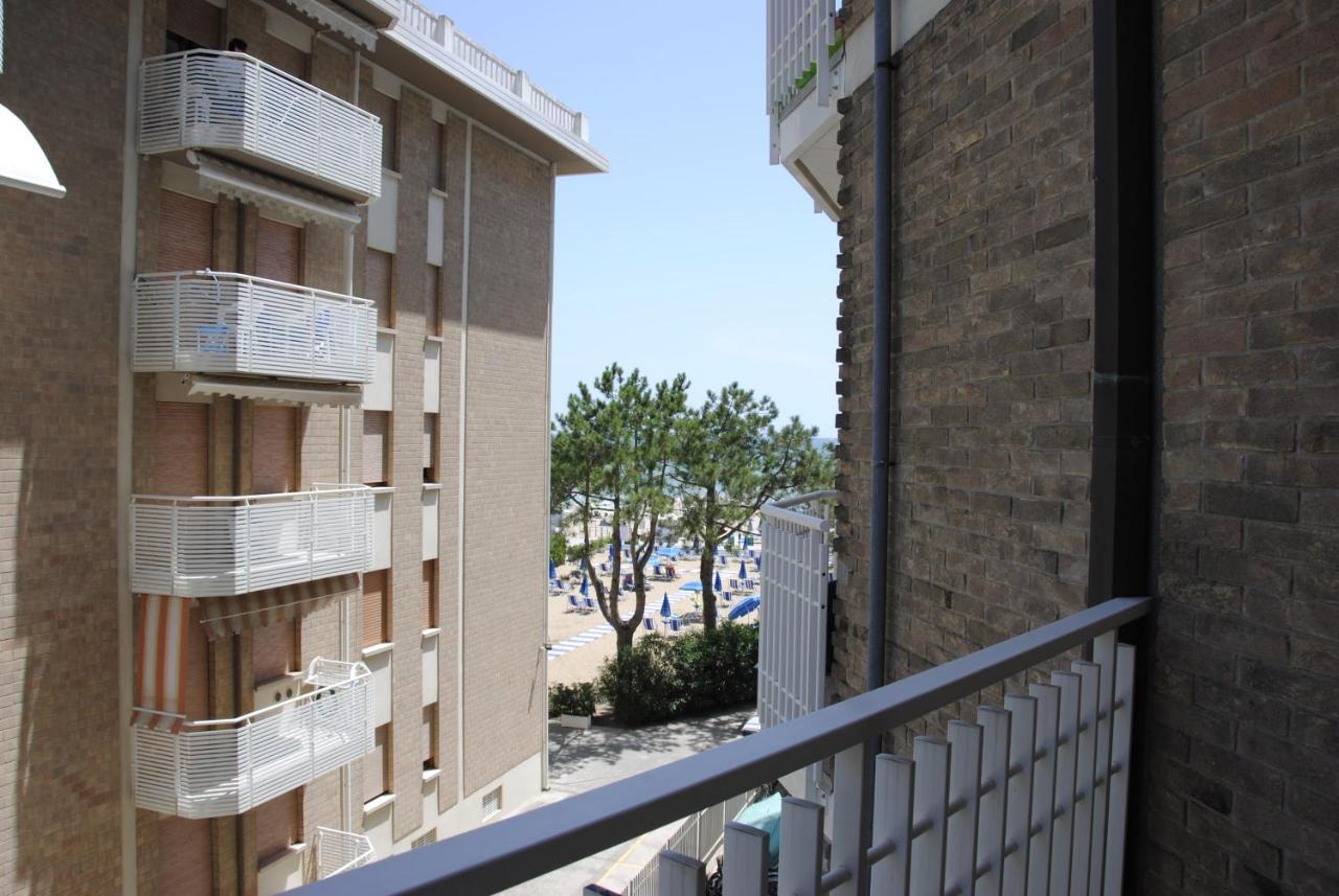 Regent'S Hotel ليدو دي يسولو المظهر الخارجي الصورة