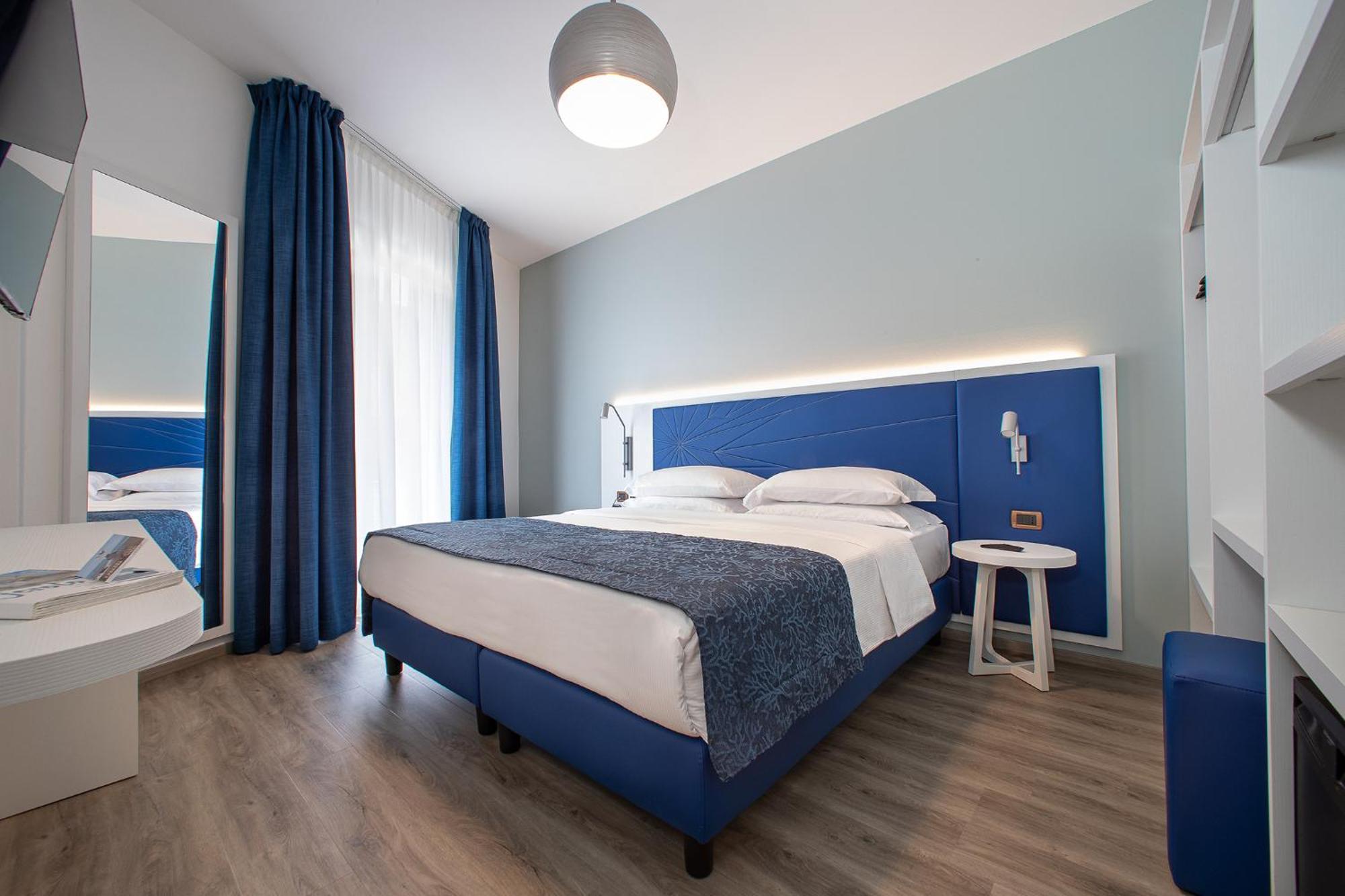 Regent'S Hotel ليدو دي يسولو المظهر الخارجي الصورة