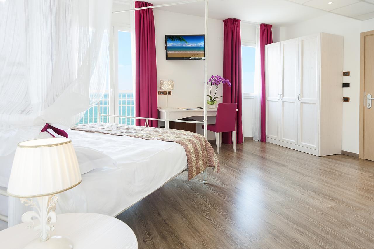 Regent'S Hotel ليدو دي يسولو المظهر الخارجي الصورة