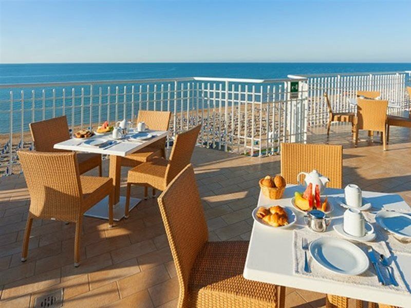 Regent'S Hotel ليدو دي يسولو المظهر الخارجي الصورة